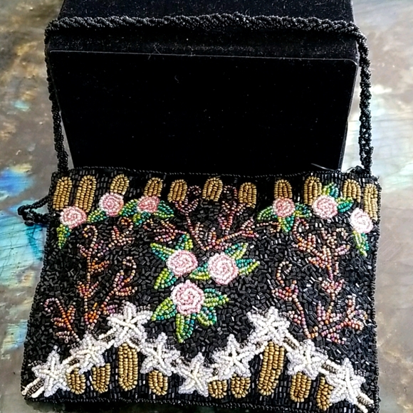 Floral Beaded Bag - Picture 3 of 3